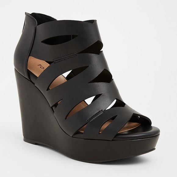 women's size 12 wide sandals